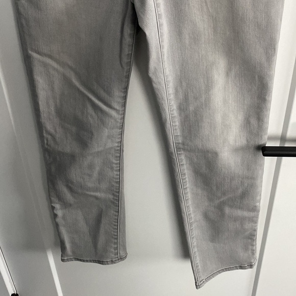 Athleta Sculptek Crop Jeans 8 Granite Wash EUC - Picture 7 of 15